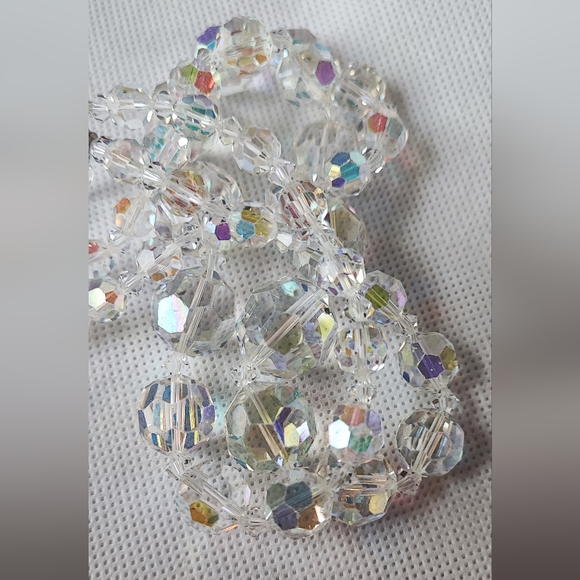 Heavily Faceted Vintage Round Aurora Borealis Clear Crystal Necklace 1950's - Picture 5 of 13